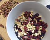 Foto del paso 2 de la receta: Cake de canela, frutos secos y semillas de sésamo negro