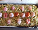 Foto del paso 6 de la receta: Budín de calabacín con frutos secos y naranjitas chinas