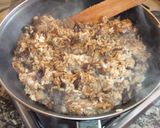 Foto del paso 4 de la receta: Arroz al estilo TDT con hongos secos y alcachofas