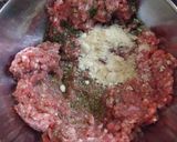 Foto del paso 1 de la receta: Rollo de carnes picadas relleno y horneado