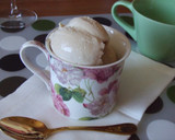 Foto del paso 3 de la receta: Helado de melocotones blancos y jalea de pétalos de rosa