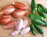 Foto del paso 2 de la receta: Brochetas de pollo al coñac con escalonias y pimientos de Couto