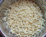 Foto del paso 1 de la receta: Gratinado de pasta, puerros y atún