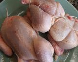 Foto del paso 3 de la receta: Picantones a la cacerola rellenos de manzana