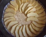 Foto del paso 4 de la receta: Pastel de manzanas cubierto con frutos secos