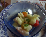 Foto del paso 1 de la receta: Aperitivo de apio, gambas y tomates cherry de colores