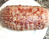 Foto del paso 2 de la receta: Rollo de ternera relleno con su salsa y patatas a la inglesa 