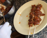 Foto del paso 2 de la receta: Pinchos de cordero con tzatziki
