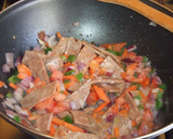 Foto del paso 1 de la receta: Tortillas con revuelto de hortalizas y pavo