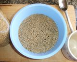 Foto del paso 1 de la receta: Leche depurativa de alpiste sin lactosa