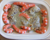 Foto del paso 4 de la receta: Dorada con salsa de almendras y langostinos