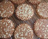 Foto del paso 2 de la receta: Galletas de cacao con almendras rellenas de dulce de leche