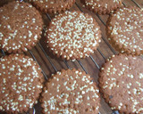 Foto del paso 2 de la receta: Galletas de cacao con almendras rellenas de dulce de leche