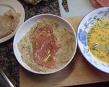 Foto del paso 4 de la receta: Milanesas de pavo al curry