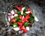 Foto langkah ke 1 dari resep Sambel Kluwek Toge.