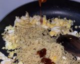 Foto langkah ke 5 dari resep Mie goreng tumis.