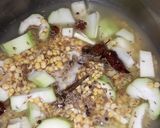 A picture of step 1 of Louki k kabab.