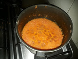 Polenta con salsa y queso