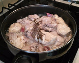 Foto del paso 4 de la receta: Conejo y pollo confitados