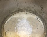 Szerecsendiós fokhagymakrémleves sajttócsnival recept fázis 3 fotója