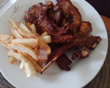 Foto del paso 2 de la receta: Xuletes de Xot sofregides i patatas fregides amb Ais. Chuletas de cordero fritas