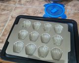 Foto langkah ke 4 dari resep Butter Madeleine.