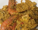 Foto del paso 6 de la receta: Arroz con sepia, langostinos y almejas
