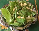 Une image de l'étape 5 de Salade de romaine aux deux fromages de brebis et herbes aromatiques.