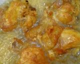 Foto langkah ke 5 dari resep Ayam Goreng Kremes.