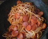 Foto del paso 3 de la receta: Pasta con Salchichas