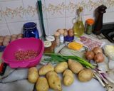 Foto del paso 1 de la receta: Hamburguesas en colchón de cebollas y papas con cheddar