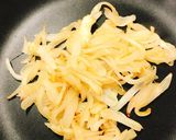焦糖洋蔥炒洋菇的食譜步驟2照片