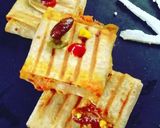 A picture of step 11 of Grill rajma paneer pocket.