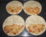Foto del paso 2 de la receta: Quesadillas de vienesas con huevos