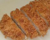 A picture of step 2 of Easy Katsudon with Mentsuyu.