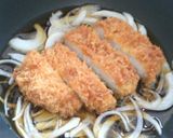 A picture of step 3 of Easy Katsudon with Mentsuyu.