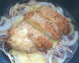 A picture of step 4 of Easy Katsudon with Mentsuyu.