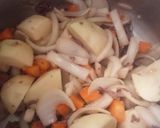 A picture of step 4 of Basic Pressure Cooker Curry Rice.