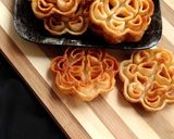 रोज कुकीज़ (Rose Cookies recipe in hindi) रेसिपी चरण 4 फोटो