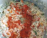 صورة لخطوة 12 من وصفة رز بالطماطم