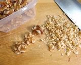 Foto del paso 1 de la receta Sándwiches con queso Roquefort, queso Philadelpia y nueces picadas