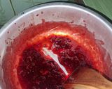 Foto langkah ke 3 dari resep Kue Strawberry dengan Selai Homemade.