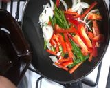 Foto del paso 8 de la receta: Hojas de col rellenas de variado de verdura y secreto ibérico