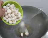 A picture of step 2 of Makhana Masala Curry.