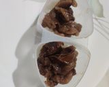 A picture of step 3 of Sukiyaki Beef Onigiri (牛肉すき焼きお握り).