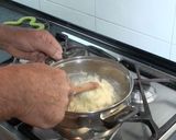 Foto del paso 2 de la receta: Profiteroles de nata con chocolate caliente