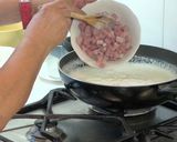 A picture of step 7 of Macaroni with Bechamel Sauce and Ham.