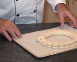 Foto del paso 11 de la receta: Corona de Pan Candeal