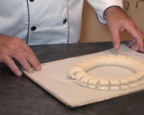 Foto del paso 11 de la receta: Corona de Pan Candeal