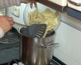 Foto del paso 2 de la receta: Raviolis con salsa de nueces